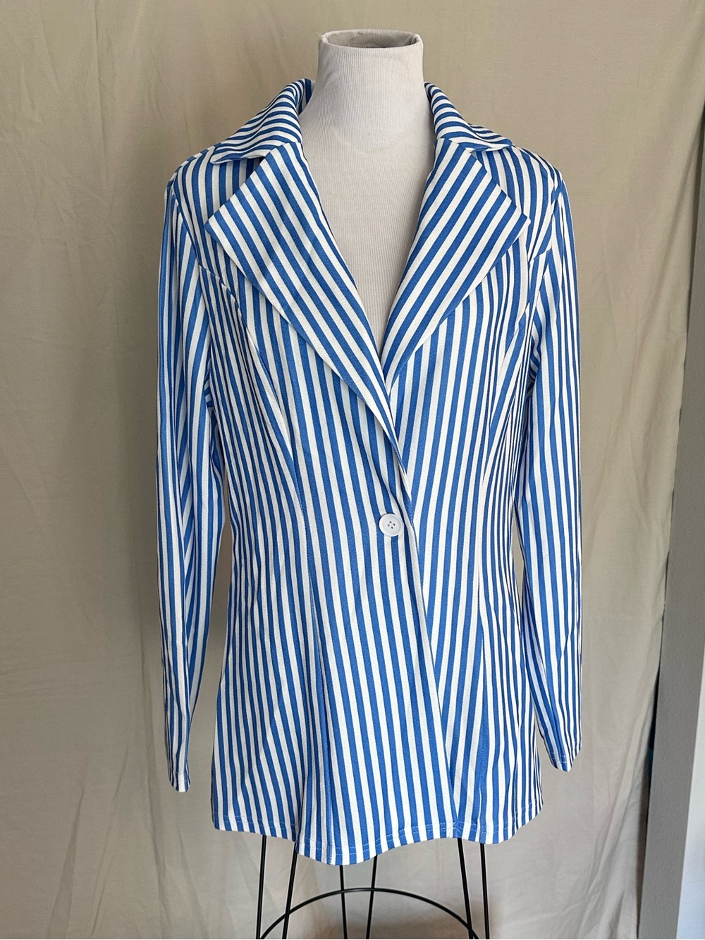 SHEIN Blue & White Striped Single-Button Blazer XL lightweight fitted stretchy